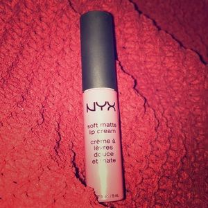 NYX lip stick